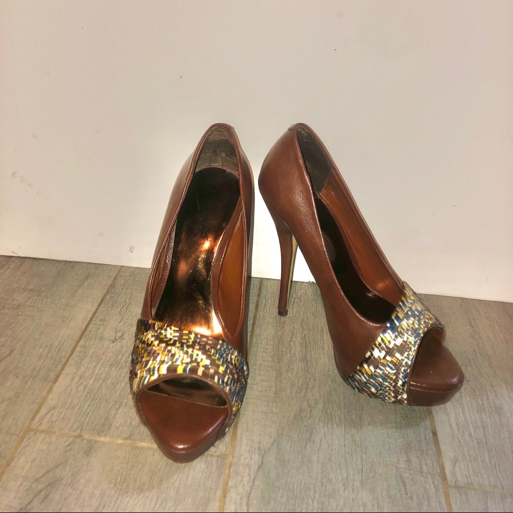 Carlos by Carlos Santana Brown Heels